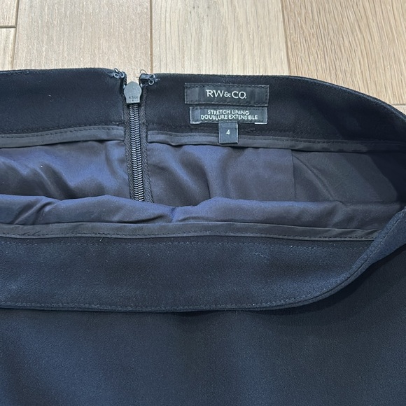 RW&CO. Pencil Skirt with Slit. Size 4. Black - Picture 2 of 6